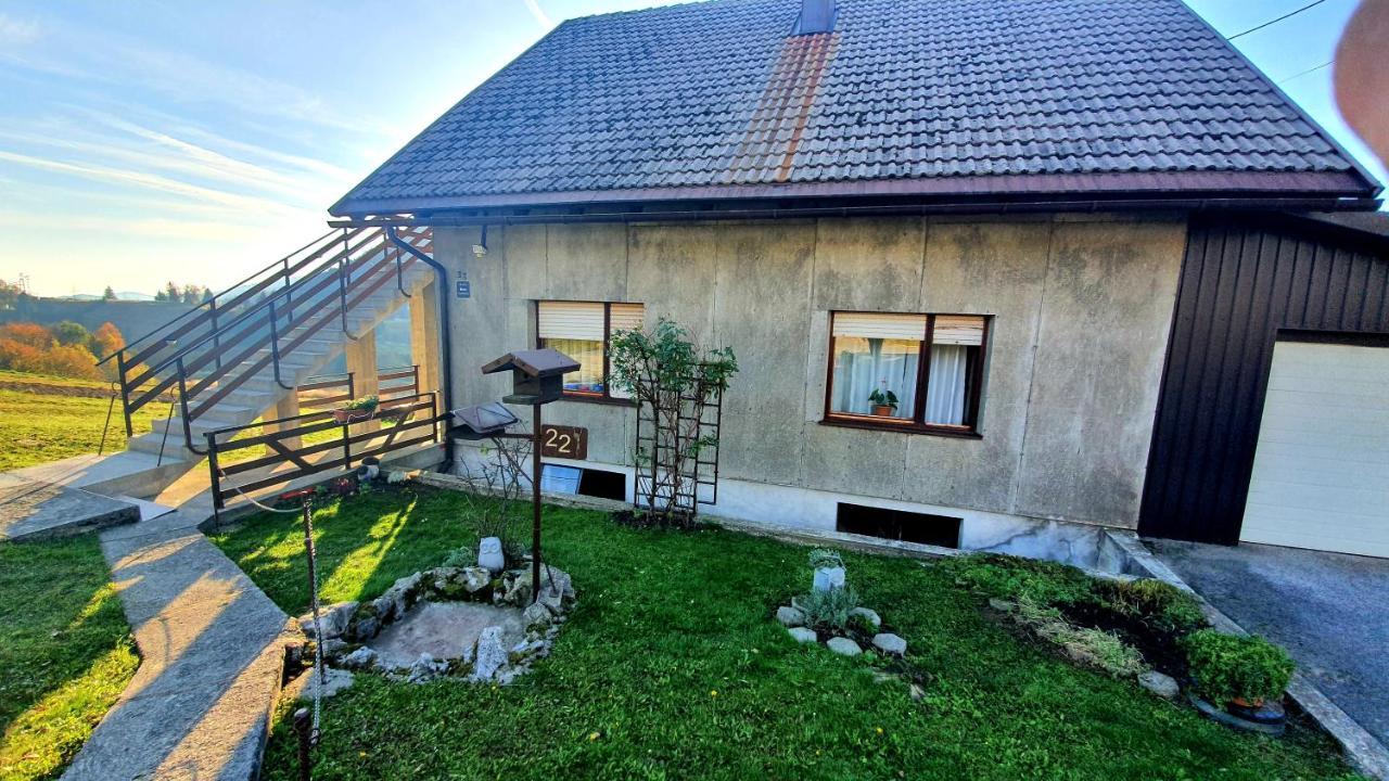 Apartman Skender 3* Ravna Gora Appartamento Esterno foto