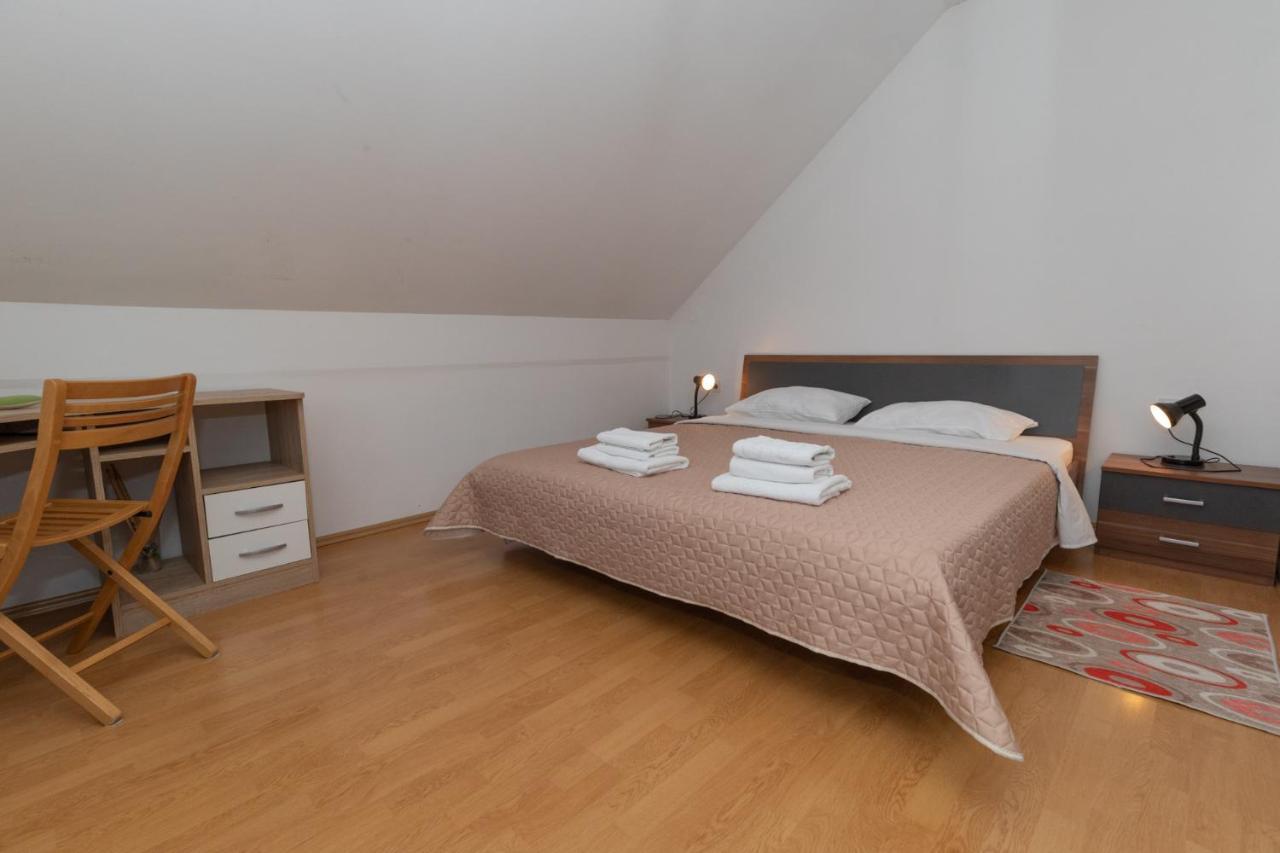 Apartman Skender 3* Ravna Gora Appartamento Esterno foto