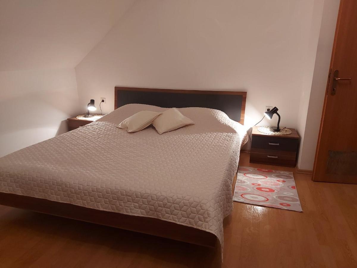 Apartman Skender 3* Ravna Gora Appartamento Esterno foto